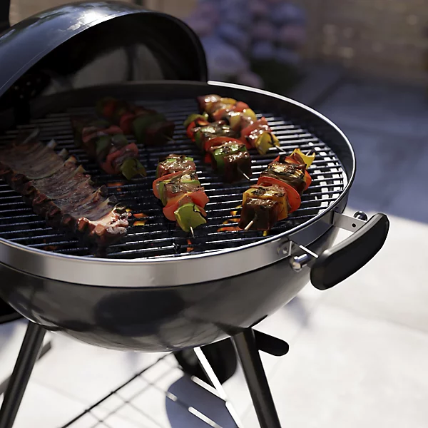 GoodHome Kiowa Black Charcoal BBQ 550mm - Image 3